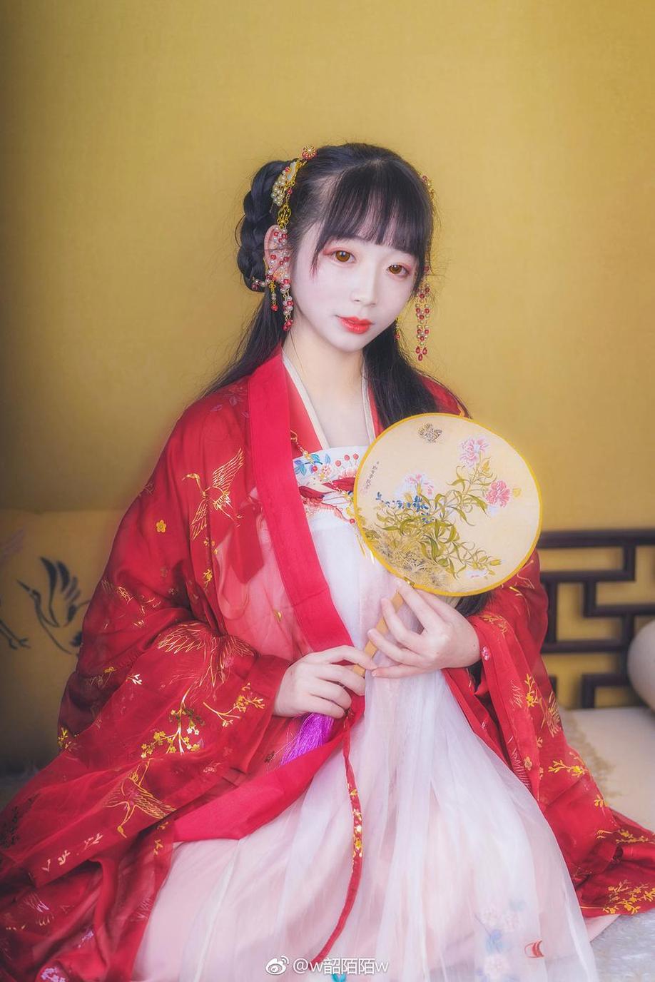 绝不更新的韶陌陌：她的照片一直保持最原始的美。