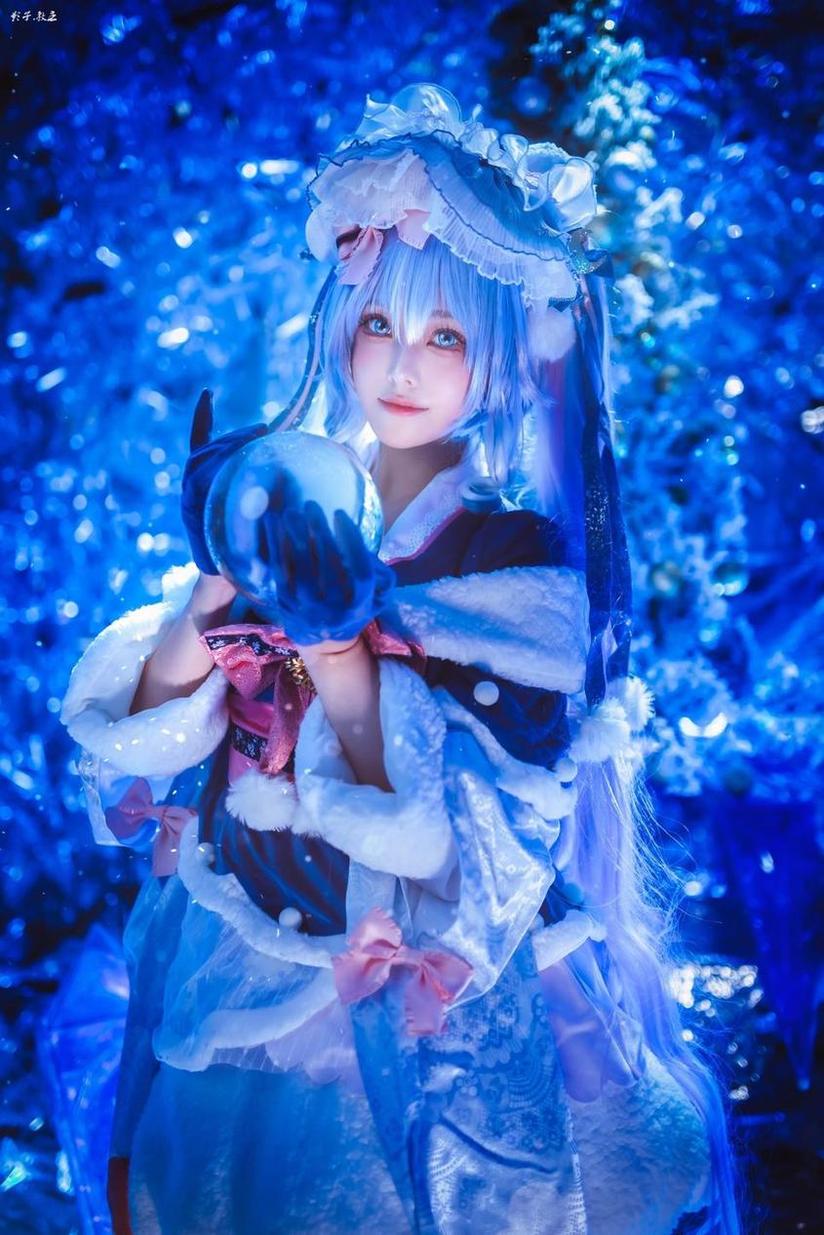 蜜汁猫裘最新合集：强劲摄影作品震撼来袭