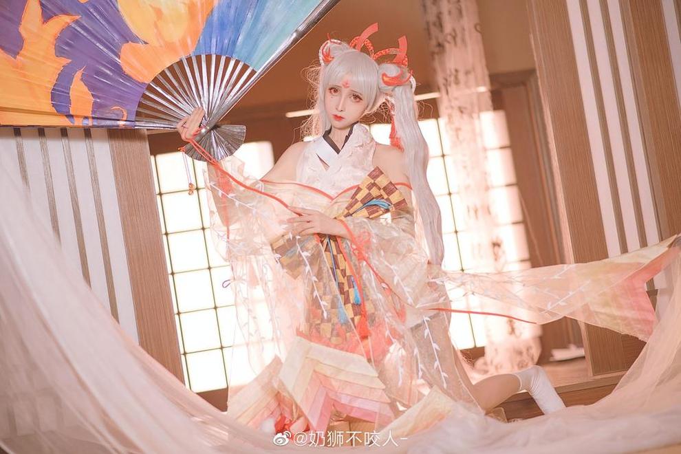 摄影经典！奶狮不咬人cos图原图公开~
