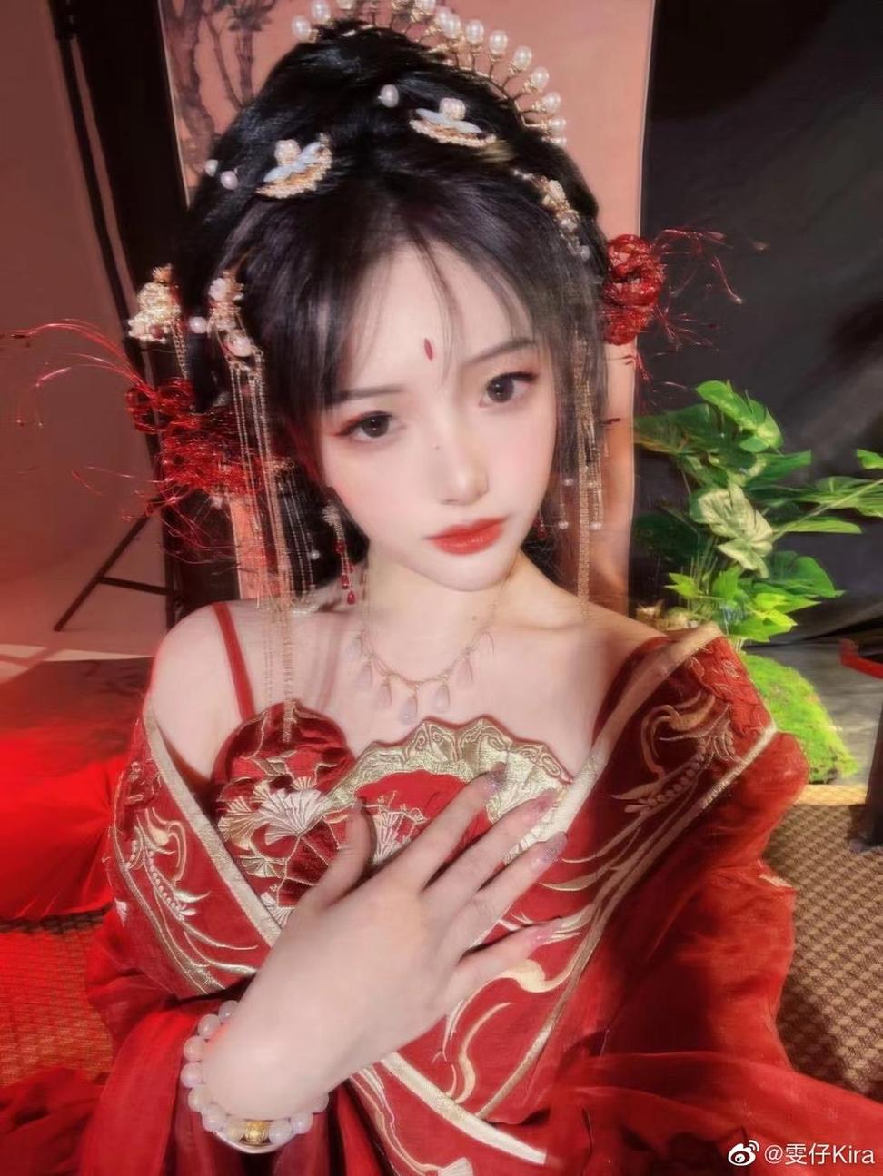 雯妹不讲理圣女高清摄影专辑