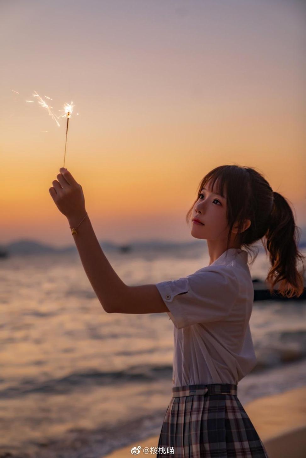 桜桃喵级别的世界，一起来享受《桜桃喵微博》精选美图