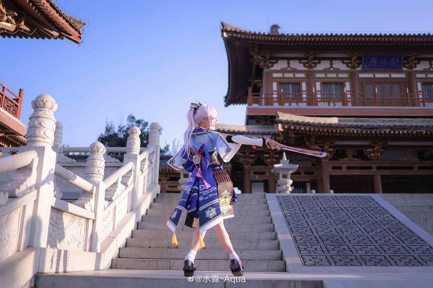 逛过最适合女孩子的cos图集，水淼aqua夜阑让你摄影的时候无限加分