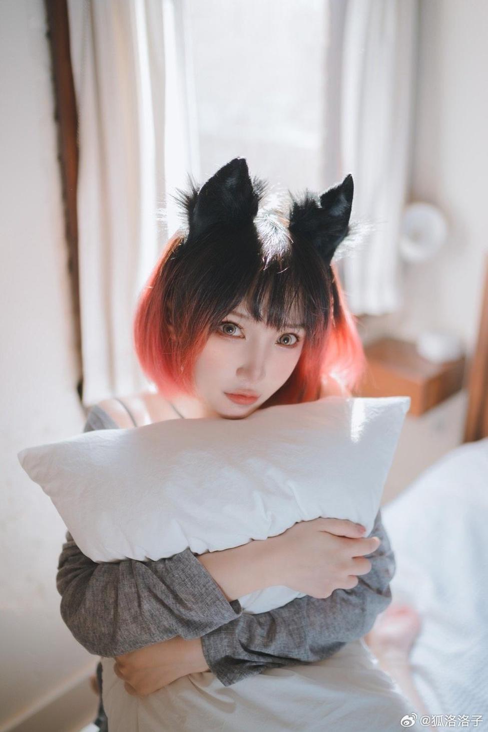 清新自然的犬神洛洛子碧蓝航线cosplay照片等你来欣赏