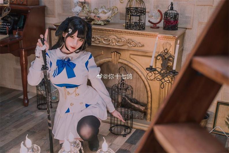 你十七鸽全部作品：双重人格的华美图包