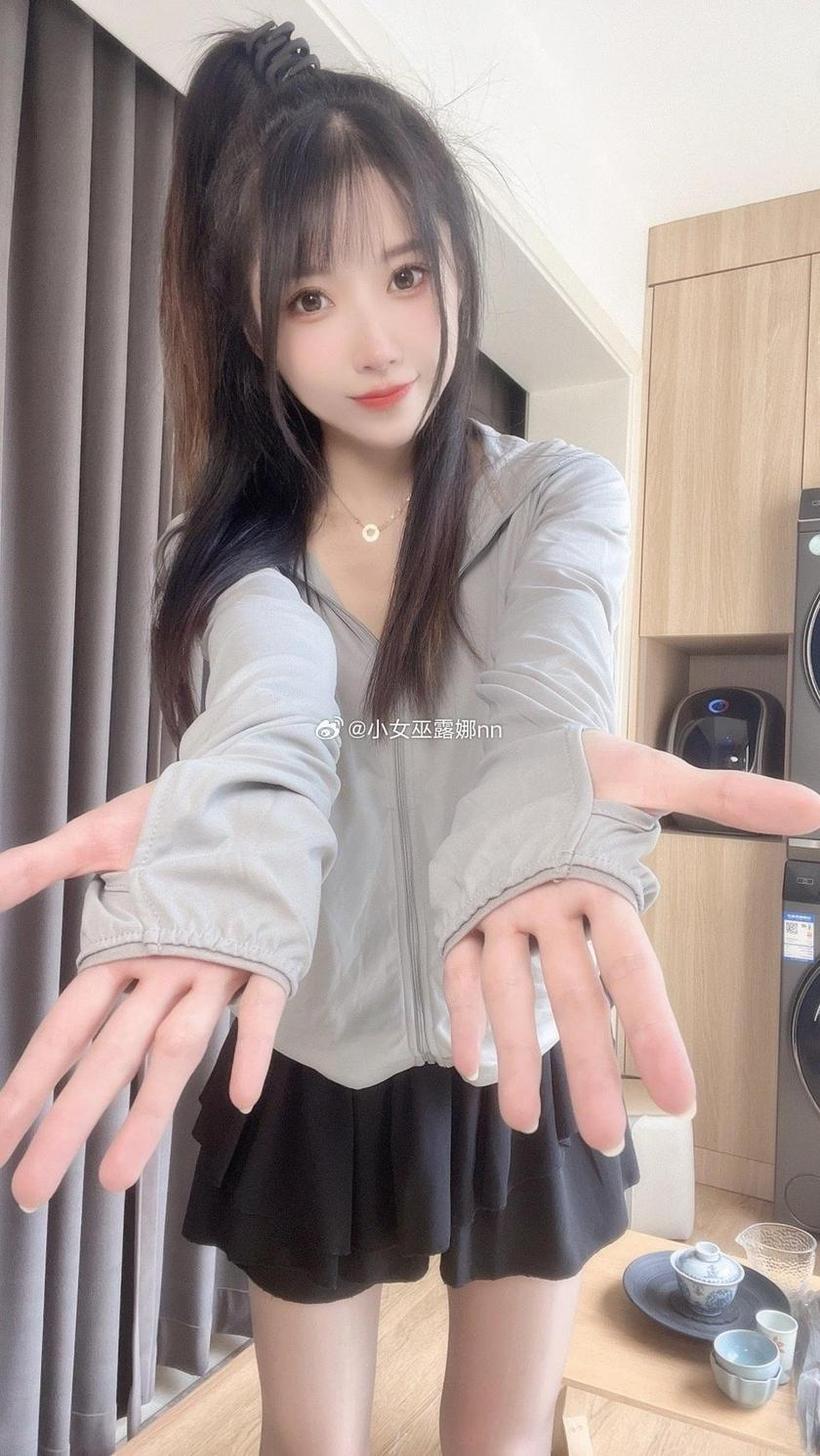 小女巫露娜全部回放，迷人的cos美图分享