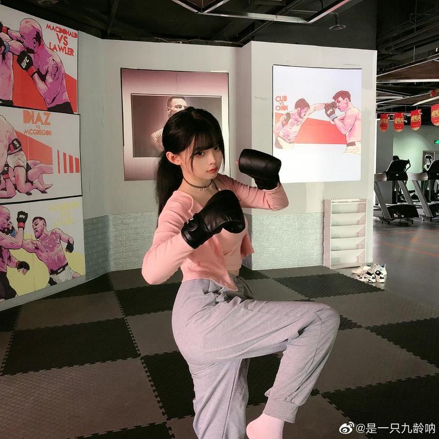 照片赏析：是一只九龄真人的无删原图。