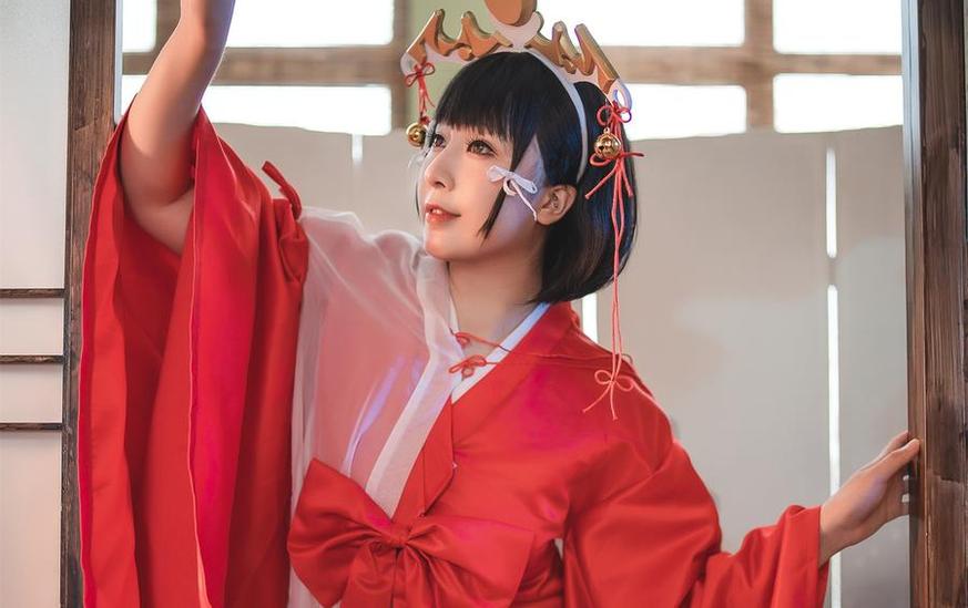 精美图包分享：小容仔咕咕咕w–no.02的cos作品合集