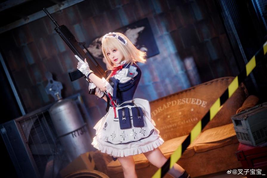 叉子宝宝cosplay合集：好看照片，把角色诠释得淋漓尽致。