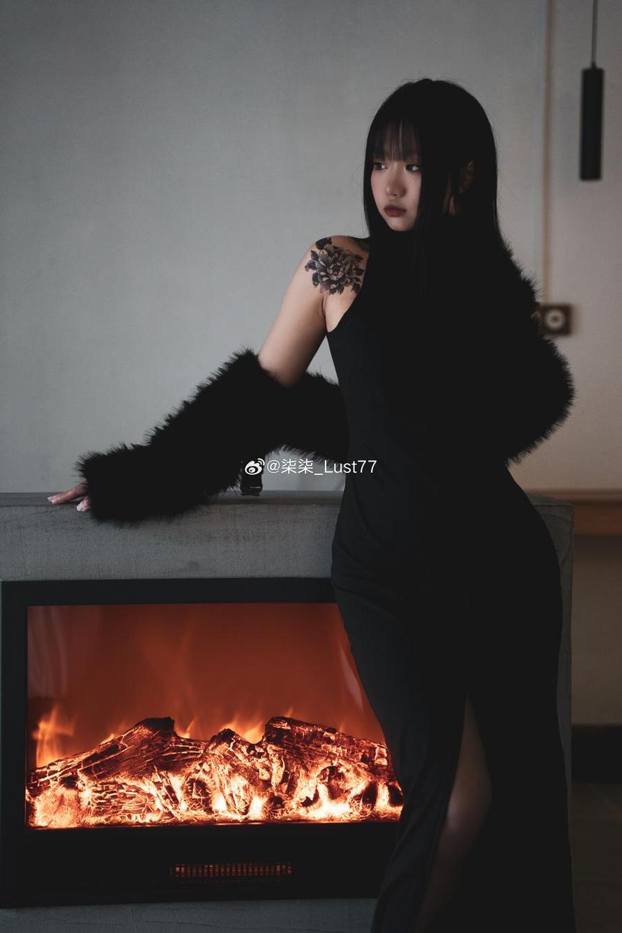 柒柒要乖哦cos图打包下载：百变美姿完美呈现