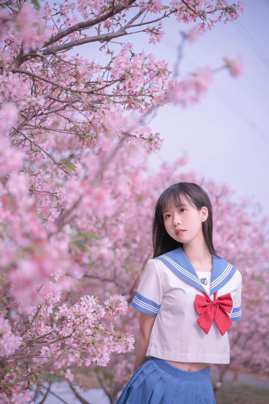 这个夏天，想和萌芽儿o0图包西瓜一起化身为炫目摄影大师，分享美的执着。