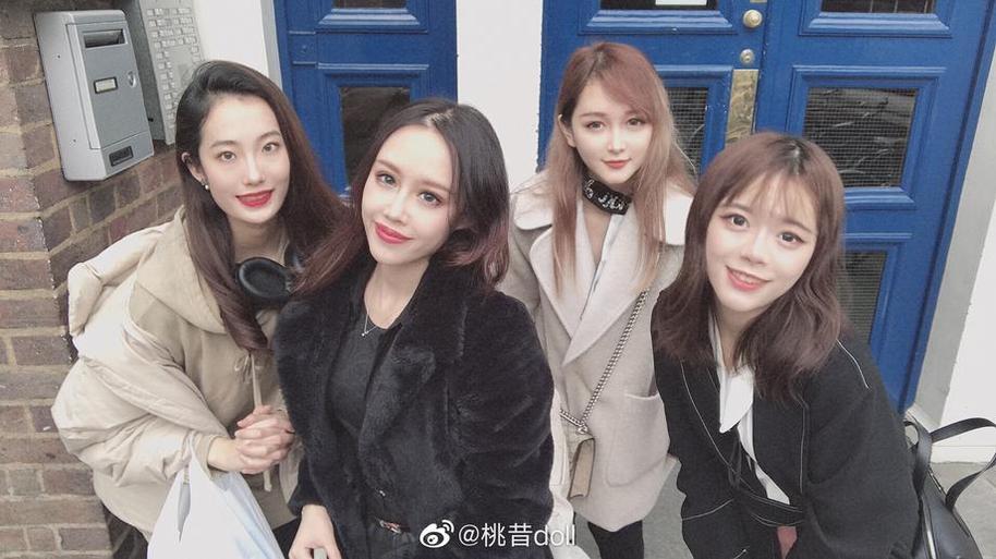 曼妙身姿展现无遗，桃昔doll微博不存在超美摄影大片