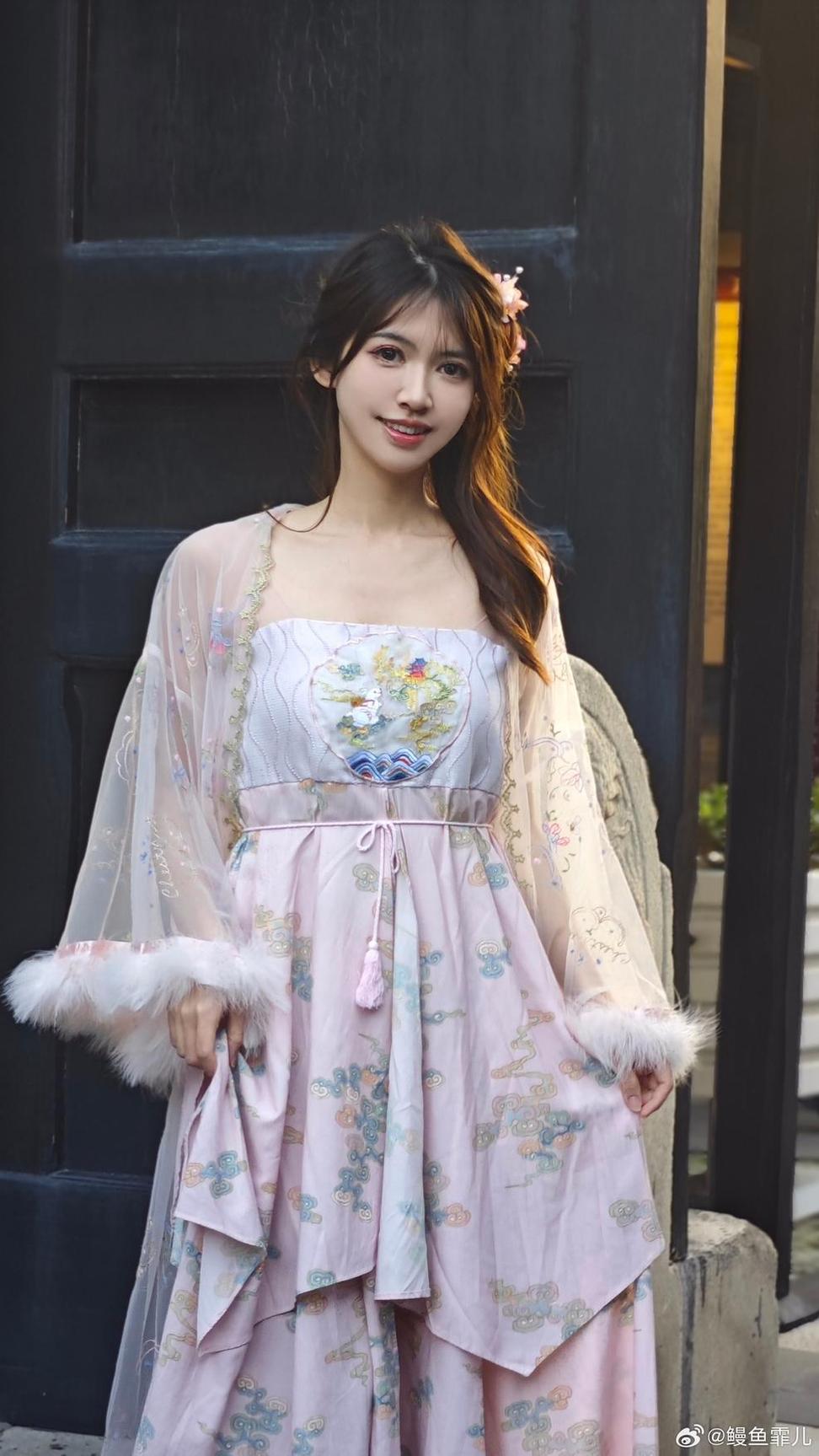 精选美图，鳗鱼霏儿cos花嫁超清照片曝光