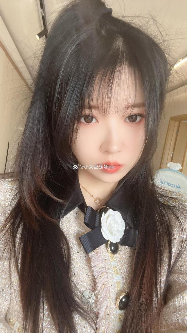 小女巫露娜免费电子图包：30张唯美照片的合集更新，带你走进我的视角