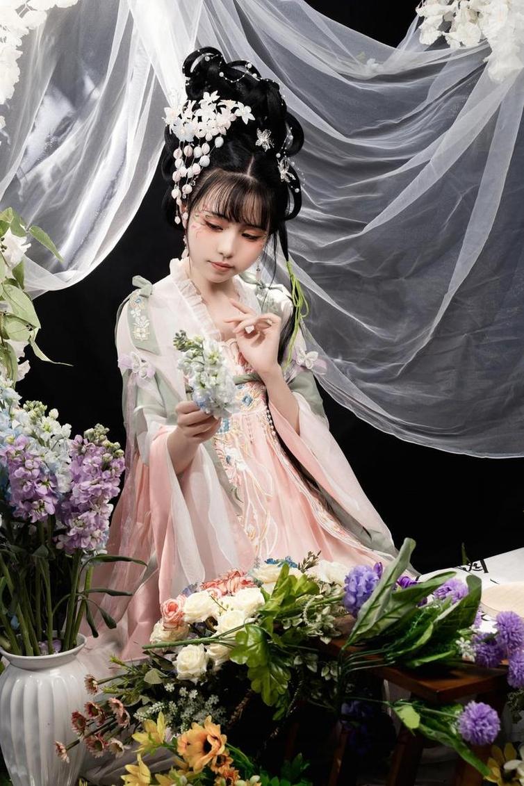 超完美摄影技术再现——喵小吉花絮全集下载
