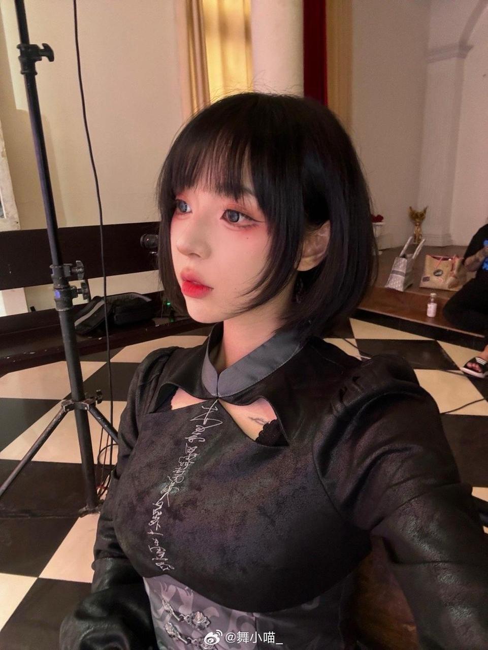 舞小喵原图一览，超现实cos世界来袭