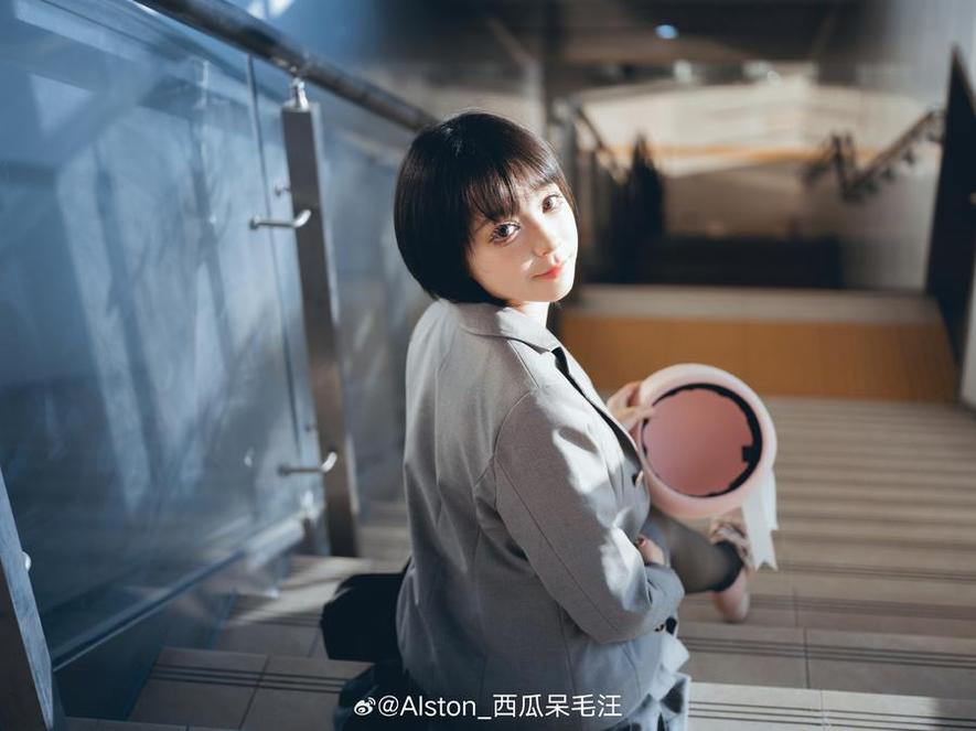 西瓜呆毛汪lofter发布了一组精选美照，美丽无比