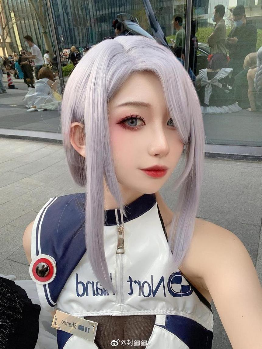 封疆疆资源照片分享：游戏角色cosplay，享受虚拟与现实的交融