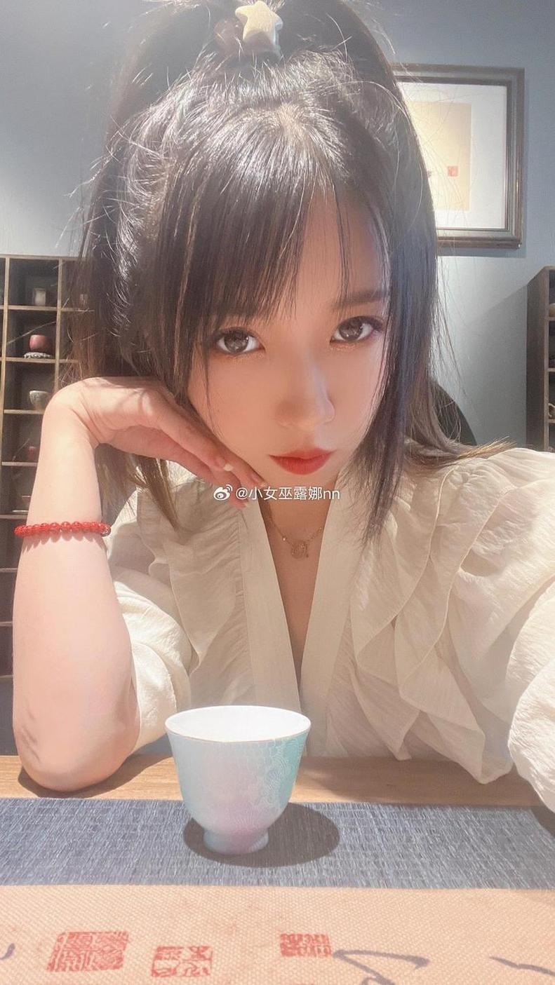 太狠了！为什么小女巫露娜封了这张cos照片？她是否拥有更好的作品？
