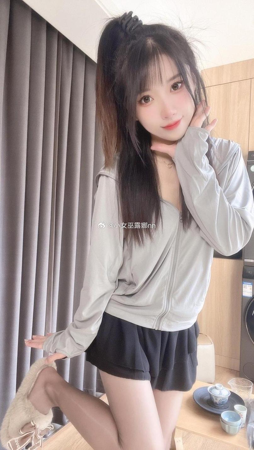 “小女巫露娜单人版”，梦幻唯美的照片欣赏。