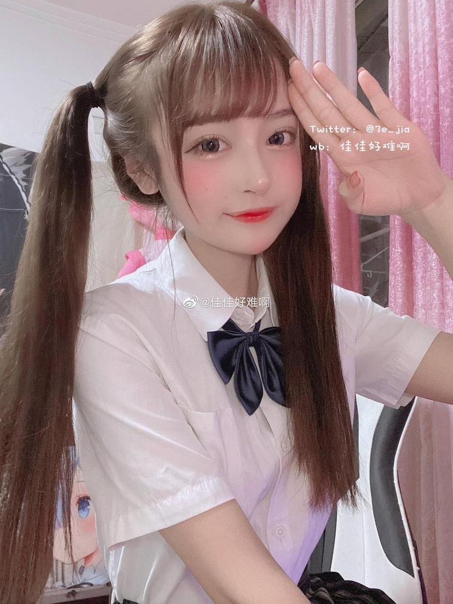 佳佳好难啊微博，coser带你看见最迷人的原图