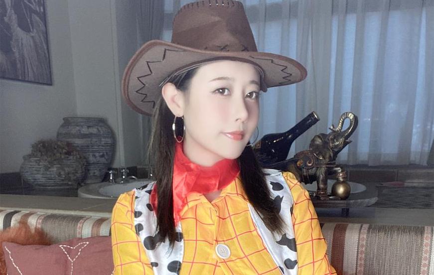 打破常规！奈汐酱nice开裆 原创cos图片，让你成为最独特的人